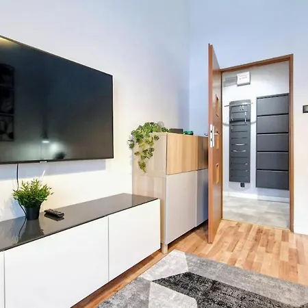Manufaktura Nights Apartment